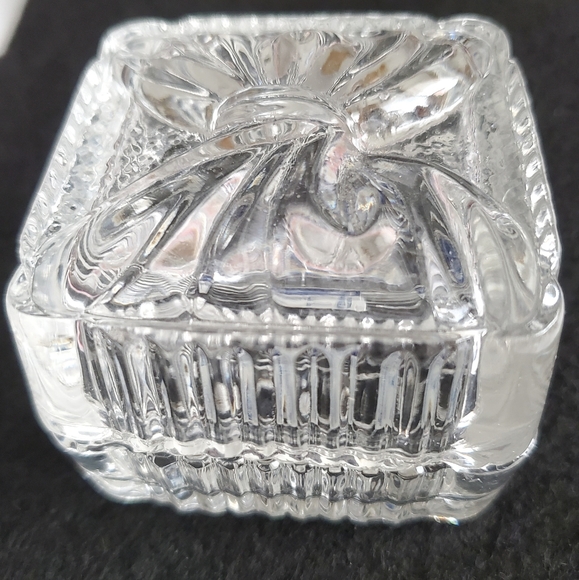 💎3 for $16: Yugoslavian Crystal Trinket Box
